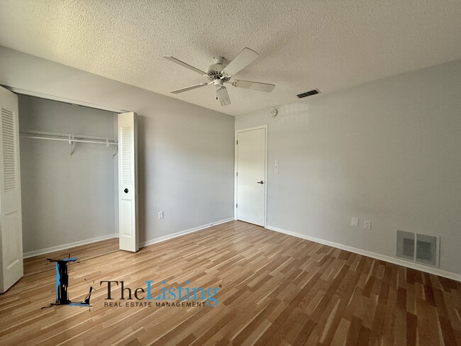 Building Photo - 2131 Ridge Rd