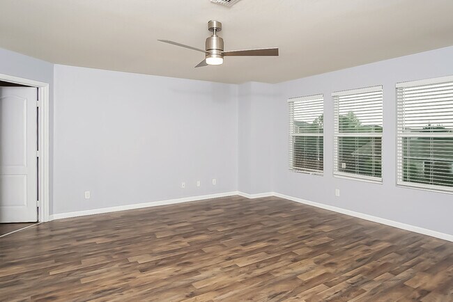 Building Photo - 3083 Avalon Lake Dr SW