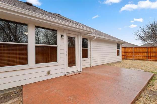 Building Photo - 115 Bird Creek Dr