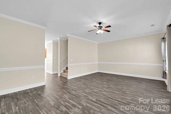 Building Photo - 163 Forest Ridge Rd