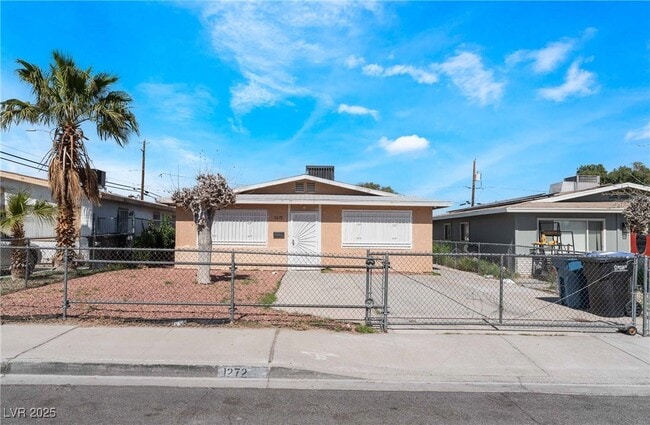 Primary Photo - 1272 Lawry Ave