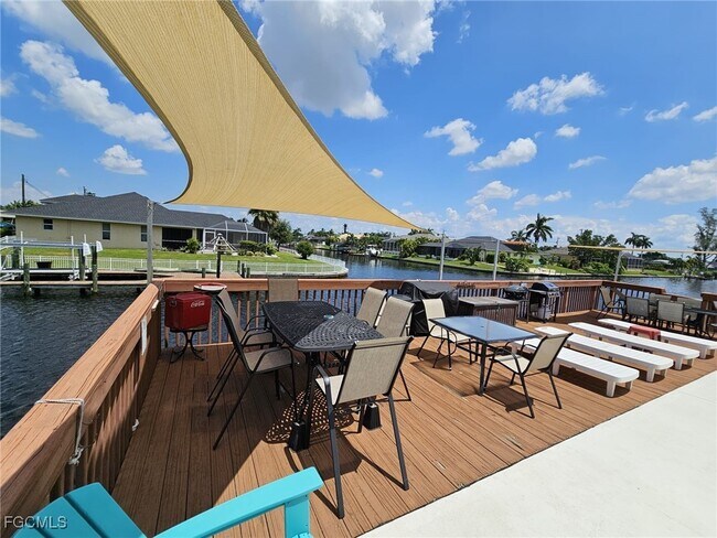 Building Photo - 521 SW 47th Terrace