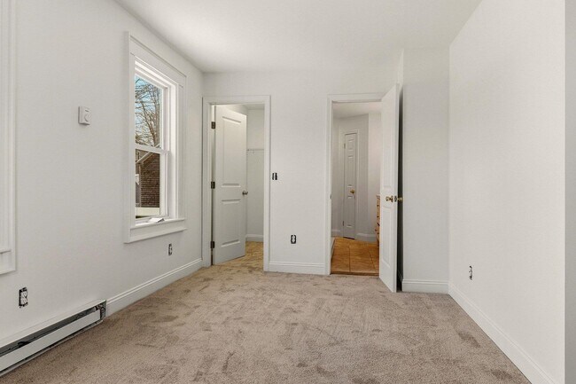 Building Photo - 72 Union St