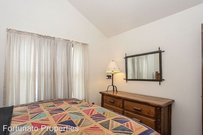 Building Photo - 3 br, 3 bath House - 304 S French St Unit F