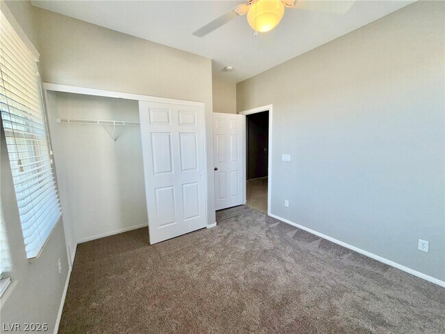 Building Photo - 8565 Vestia Ct