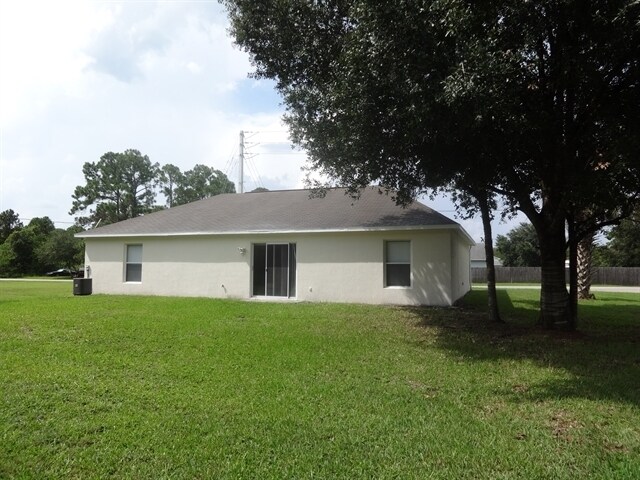 Building Photo - 1142 Jaslo St SE