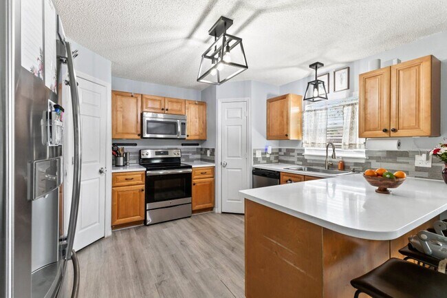 Building Photo - 3861 SW Chaffin St