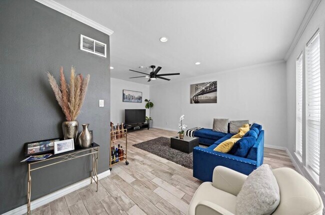 Building Photo - 15167 Kimberley Ct