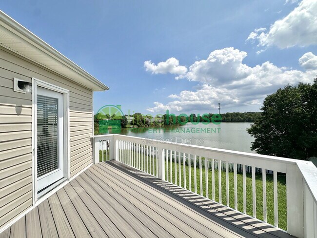 Building Photo - 1503 Vinsa Ct