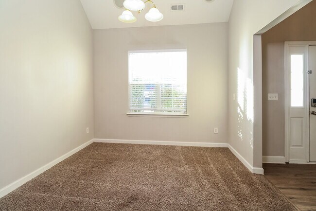 Building Photo - 4215 Sebring Ct SW