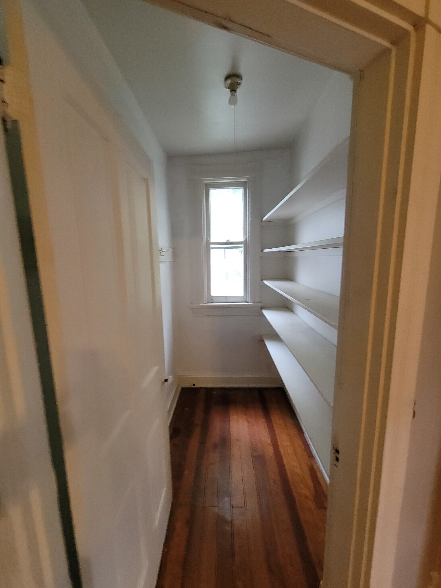 Building Photo - 416 6th Ave