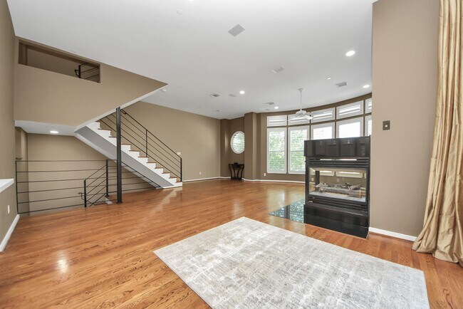 Building Photo - 6519 Durford St