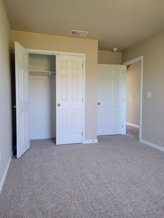 Building Photo - 3909 Turner Ave