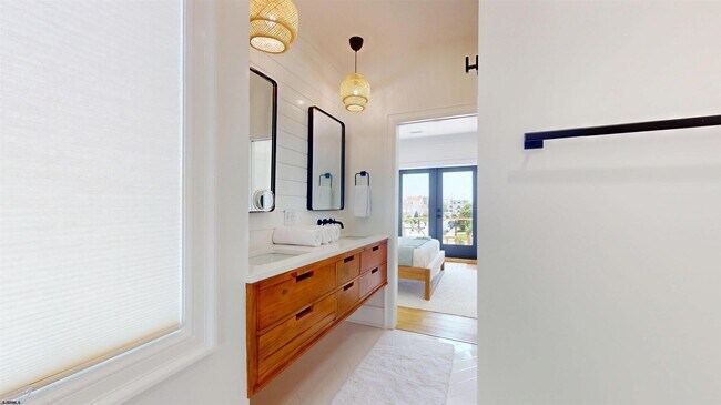 Building Photo - 31 Seaside Ct