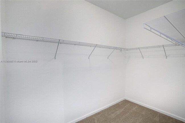 Building Photo - 1121 NW 41st Ln