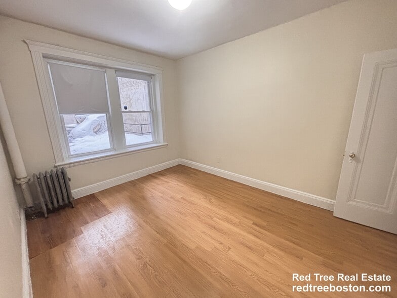 Building Photo - 1810 Commonwealth Ave