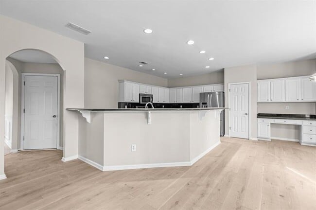 Building Photo - 2030 Brook Meadow Dr