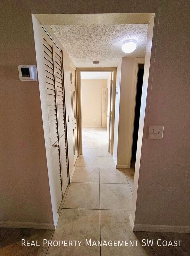 Building Photo - 12471 McGregor Blvd