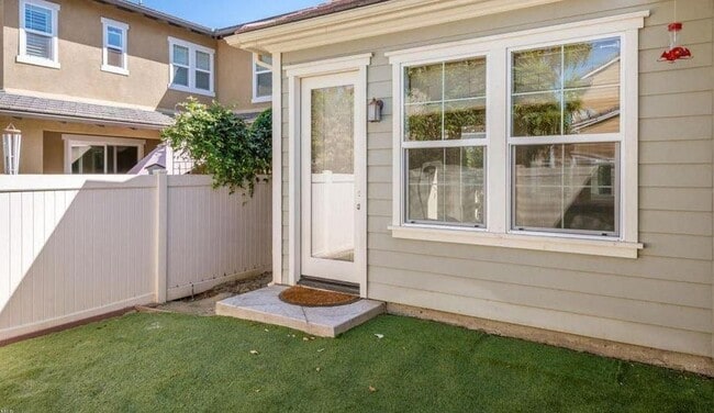 Building Photo - 8245 Sunstone St