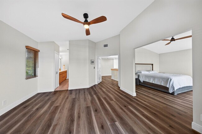 Building Photo - 1505 SE 11th St