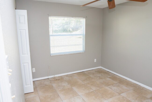 Building Photo - 1483 Elderton Dr