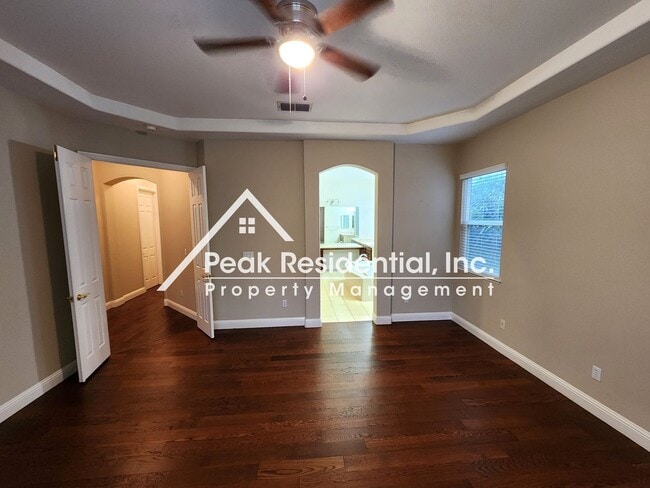 Building Photo - Spacious Folsom 4bd/3ba Home With 3 Car Garage!