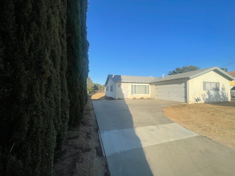 Primary Photo - 41740 50th St W