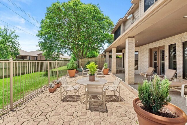 Building Photo - 4513 Country Club View