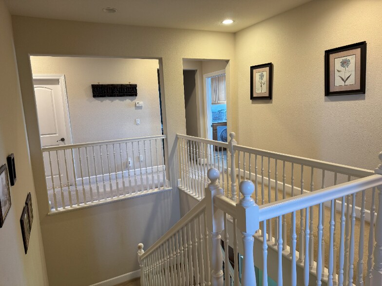Building Photo - 2901 Embleton Ln