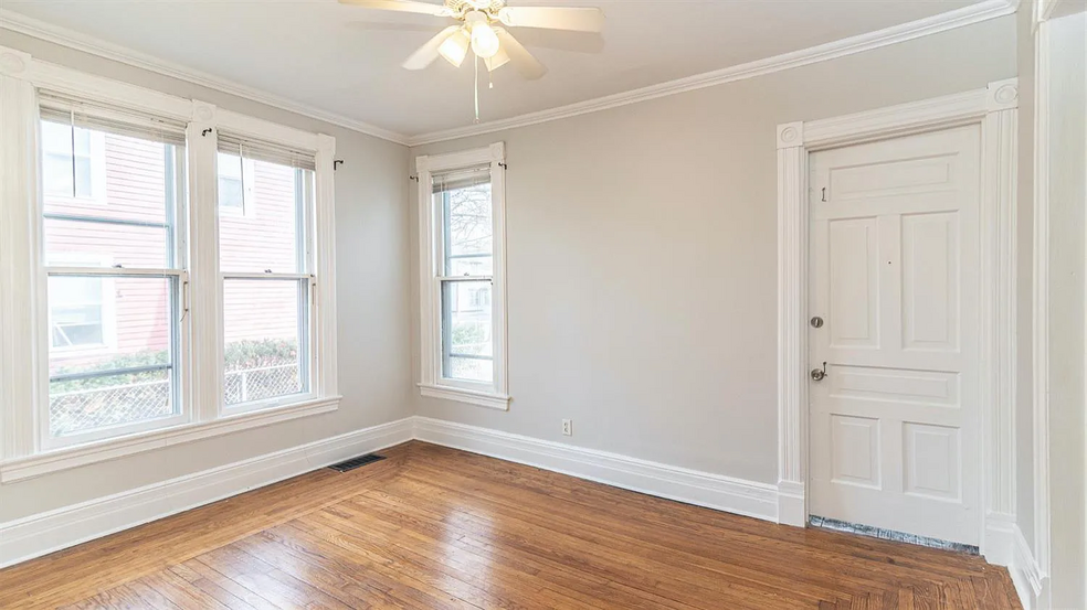 Bedroom - 307 N Adams St