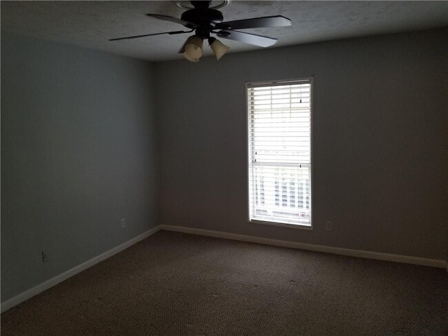 Building Photo - 107 Sterling Ct