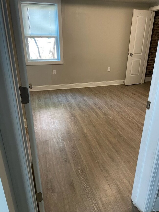 Building Photo - 2209 Rivermont Ave