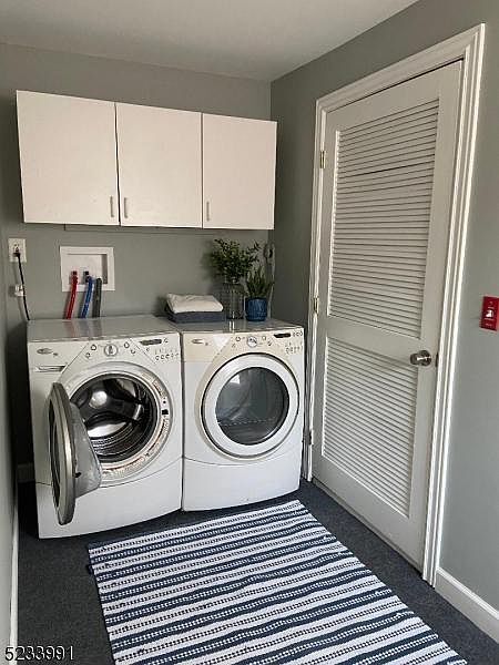 Building Photo - 313 Hurley Dr