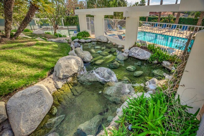 Building Photo - 6463 Zuma View Pl