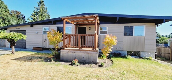 Building Photo - 13240 22nd Ave S