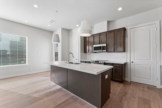 Building Photo - 5904 Jasper Jones Wy