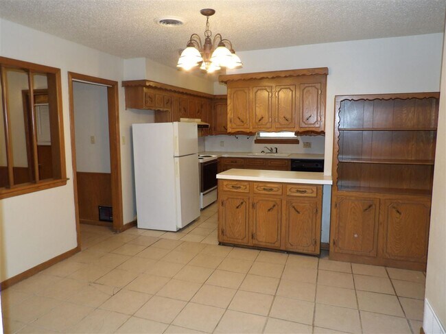 Building Photo - 1610 NW Black Mesa Dr
