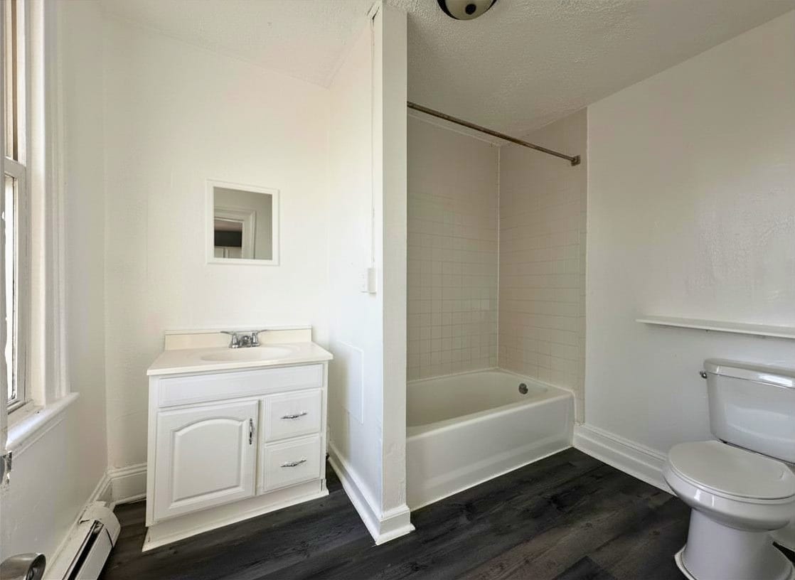 Building Photo - 61 Hasbrouck St