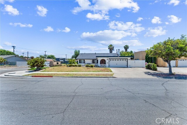 Building Photo - 24162 Fordview St