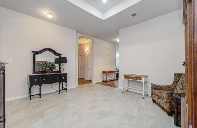 Building Photo - 17611 Emerald Garden Ln