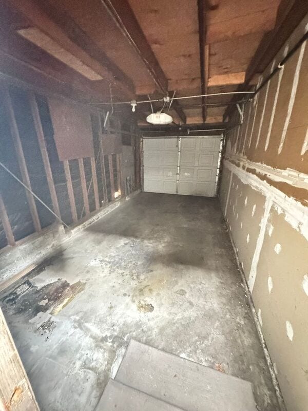 Building Photo - 8784 Pine Crest Pl