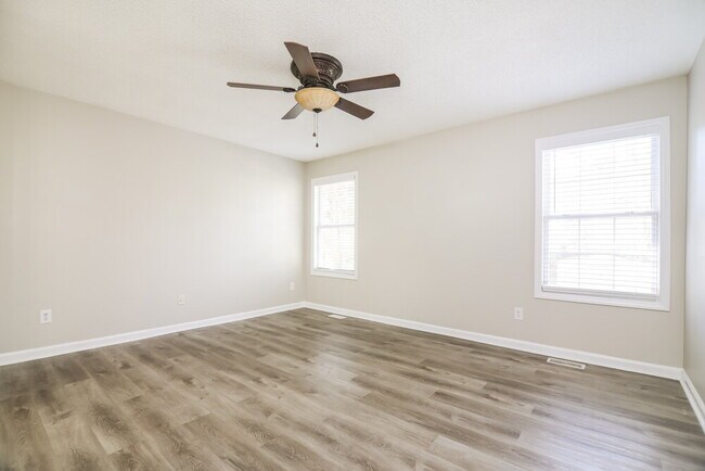 Building Photo - 2217 Hatton Way