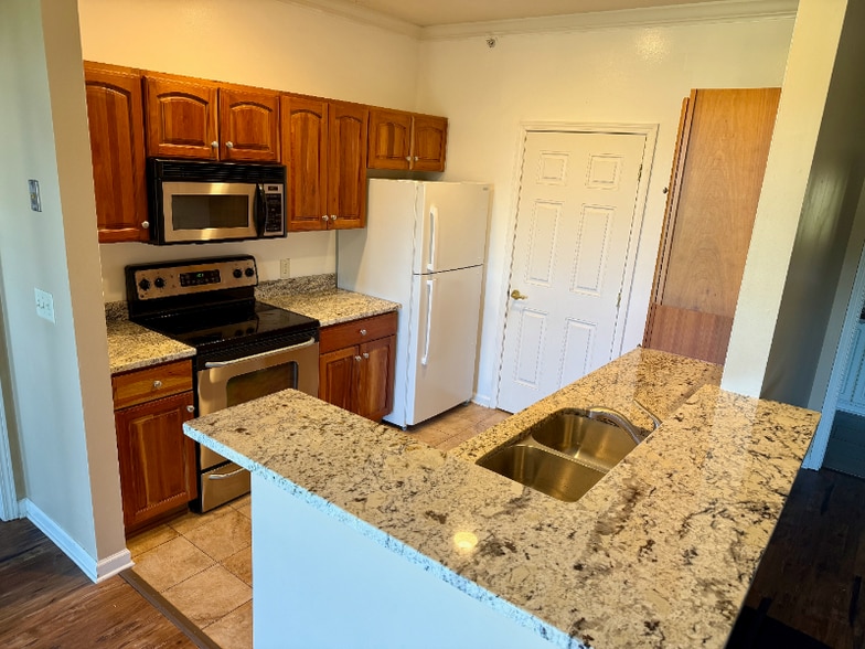 Building Photo - 109 Stockton Ridge