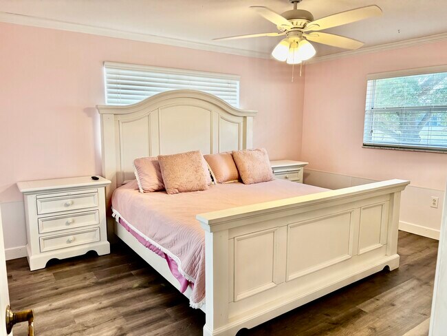 Building Photo - 381 Delido Ct