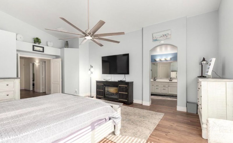 Building Photo - 22556 N Haley Dr