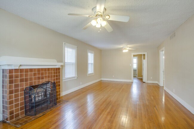 Building Photo - 2520 20th St