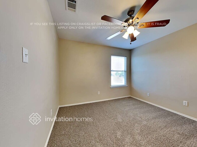 Building Photo - 1233 Juniper Ln