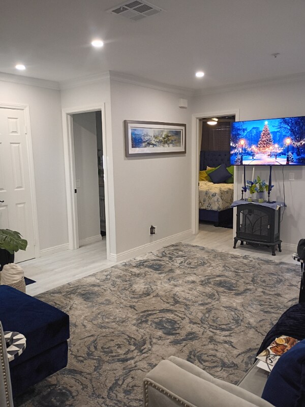 Building Photo - 511 S Monterey St