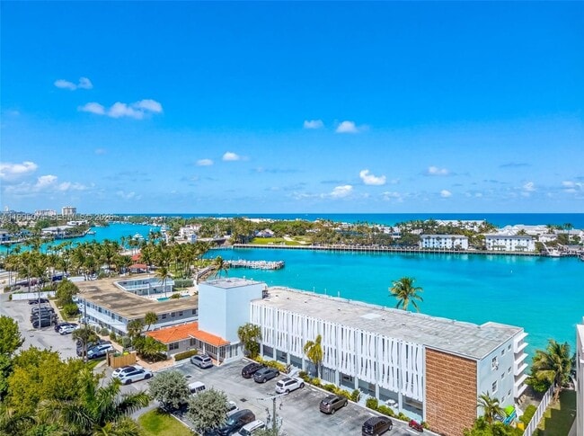 Building Photo - 2508 Bay Dr