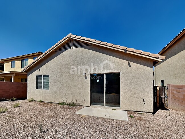 Building Photo - 655 W Cholla Crest Dr